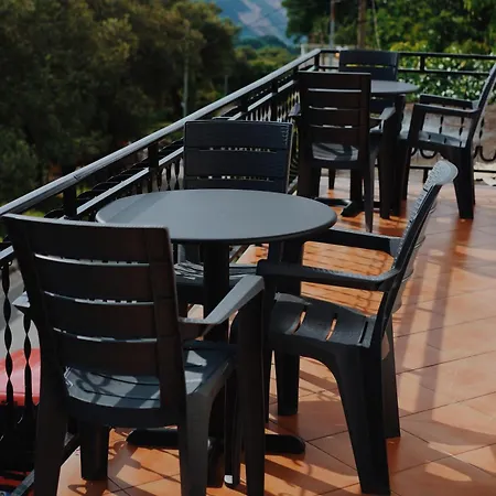 Πανσιόν Elona's Κρούγια