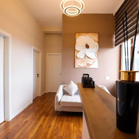 Πανσιόν Elona's