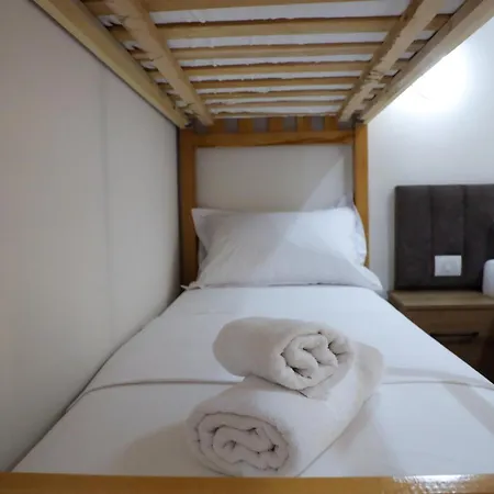 Elona's Πανσιόν Κρούγια