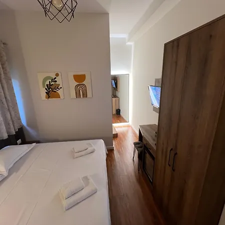 Elona's Guest house 3*